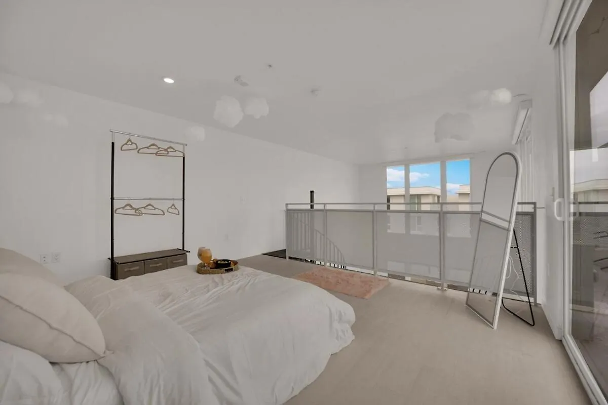 Apartment Casa Nube With Beach Club, Pickleball Court , Gym & Spa, Near Airport & Las Vegas Strip