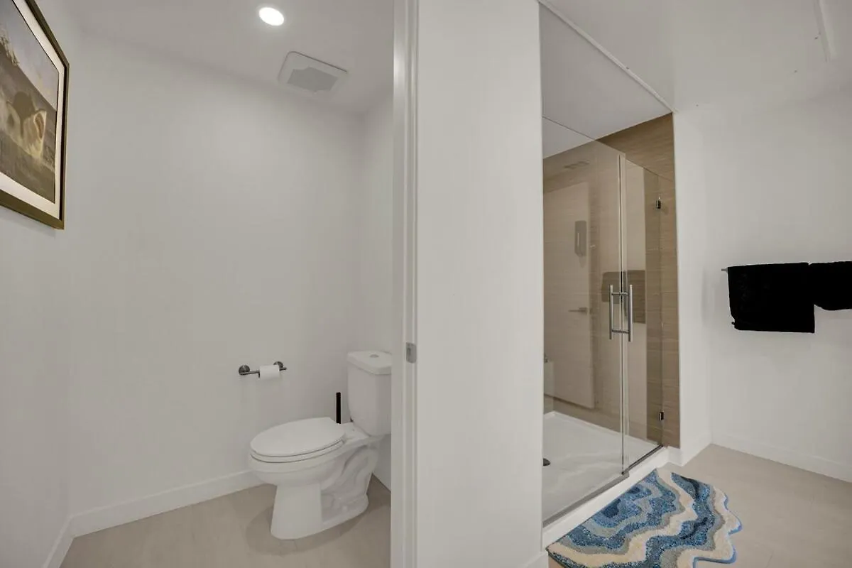 Casa Nube With Beach Club, Pickleball Court , Gym & Spa, Near Airport & Las Vegas Strip 0*,  United States